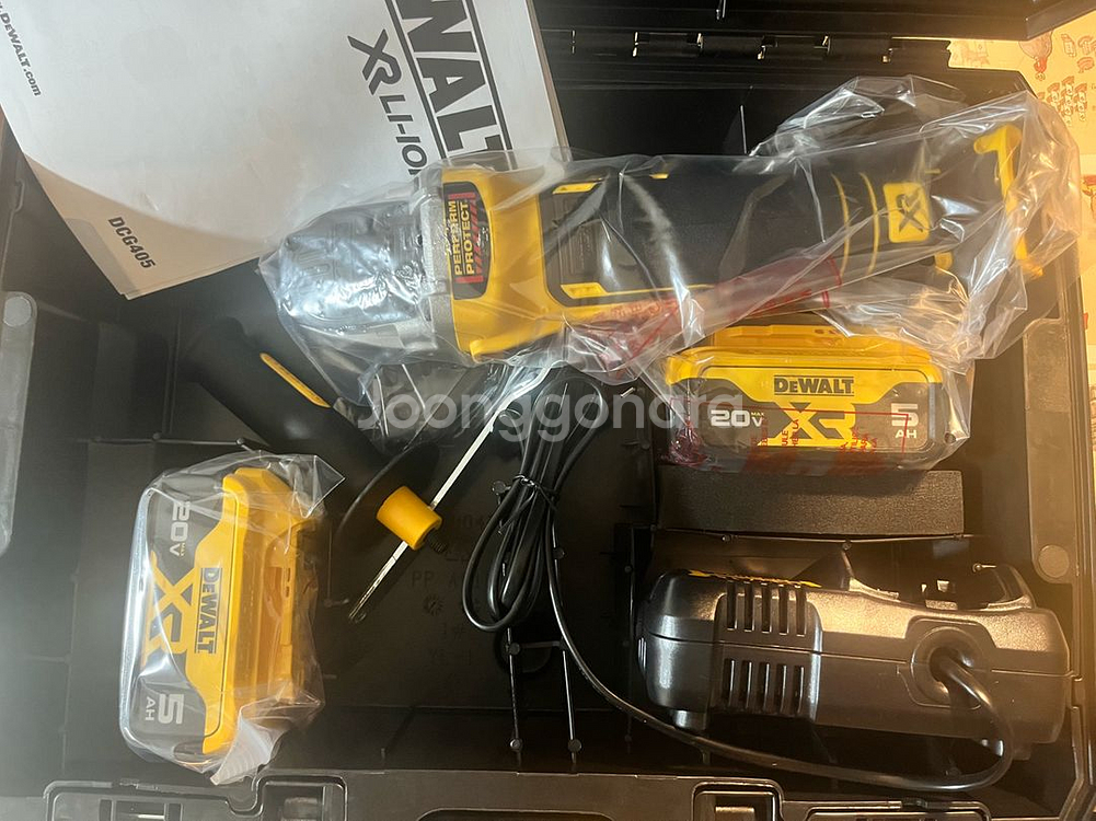 디월트 충전그라인더 dcg405p2--0