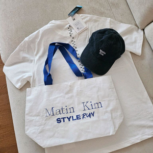 (새상품) 마뗑킴 스타일런 티셔츠 XL + 모자 +가방