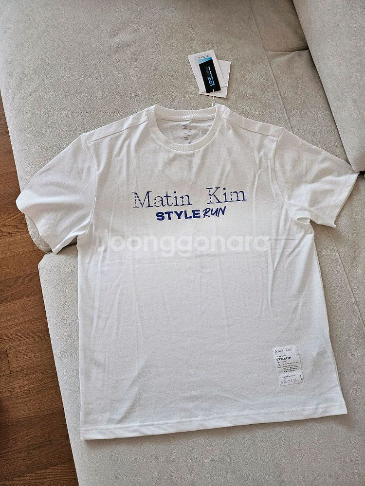 (새상품) 마뗑킴 스타일런 티셔츠 XL + 모자 +가방--1