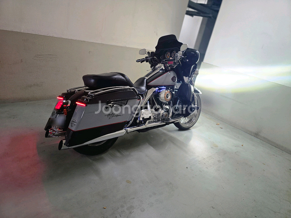할리데이비슨 울트라--3