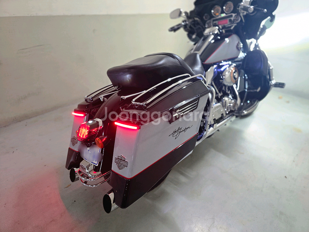 할리데이비슨 울트라--9
