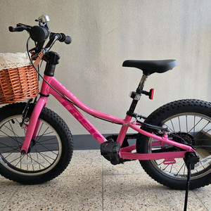 트렉 프리칼리버 16인치 자전거 두대 판매합니다