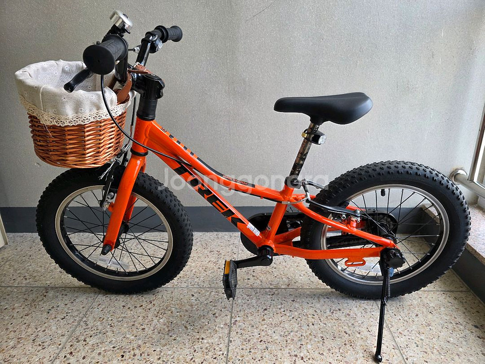 트렉 프리칼리버 16인치 자전거 두대 판매합니다--4