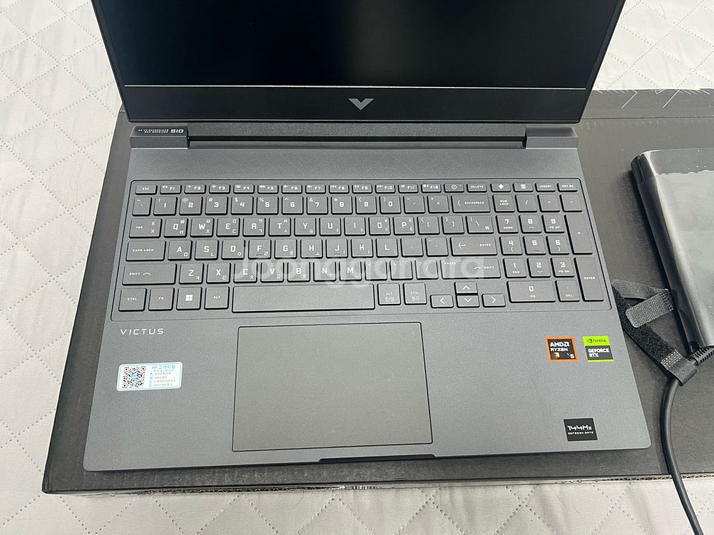 빅터스 15 RTX4050 라이젠 8000시리즈--1