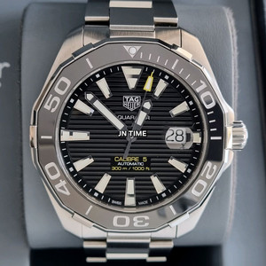 태그호이어 아쿠아레이서 구형 오토 검판 43mm(2021년식)