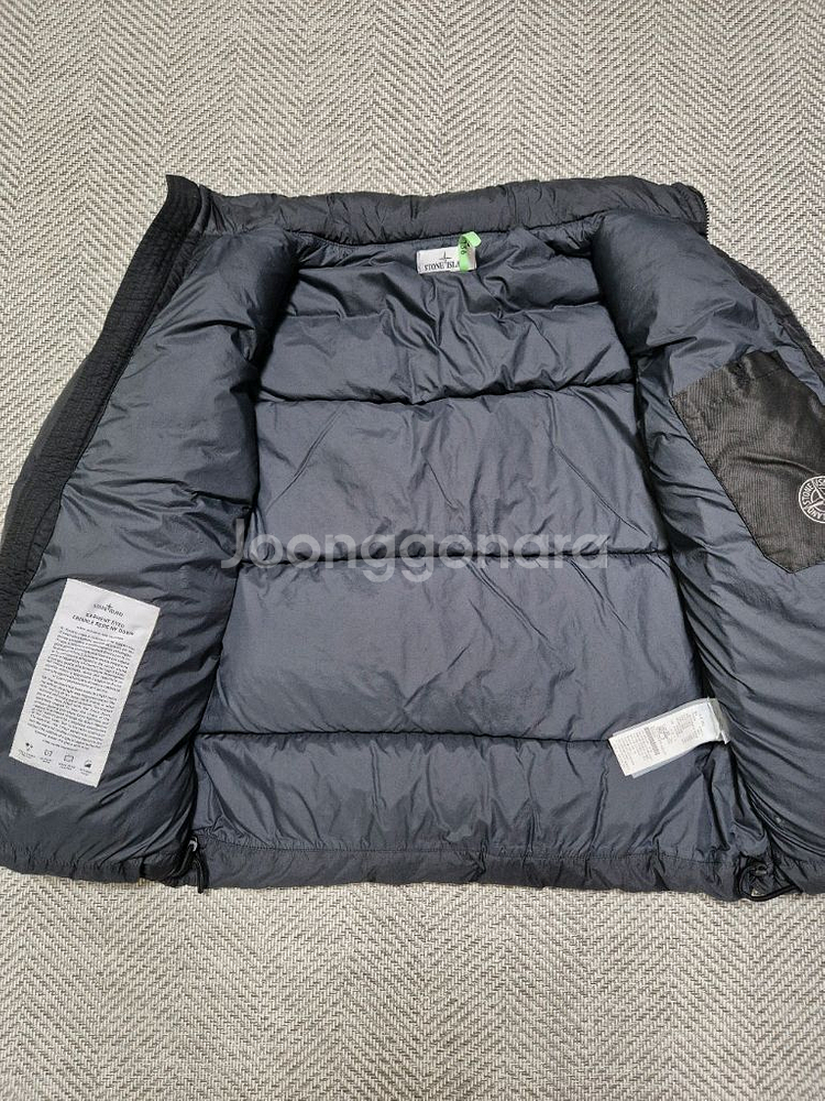 새상품급 한글택 95-M 스톤아일랜드 크링클랩스 패딩--2