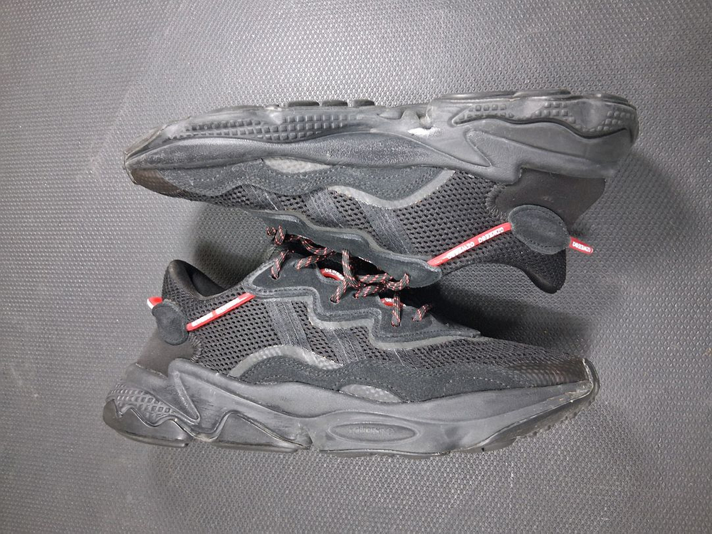 아디다스 오즈위고 블랙 메쉬러닝화 260~265mm--7