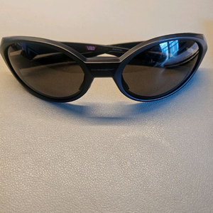 오클리 아이자켓 리덕스 블랙 선글라스