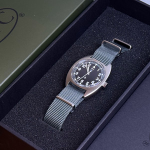 CWC w10 수동 시계