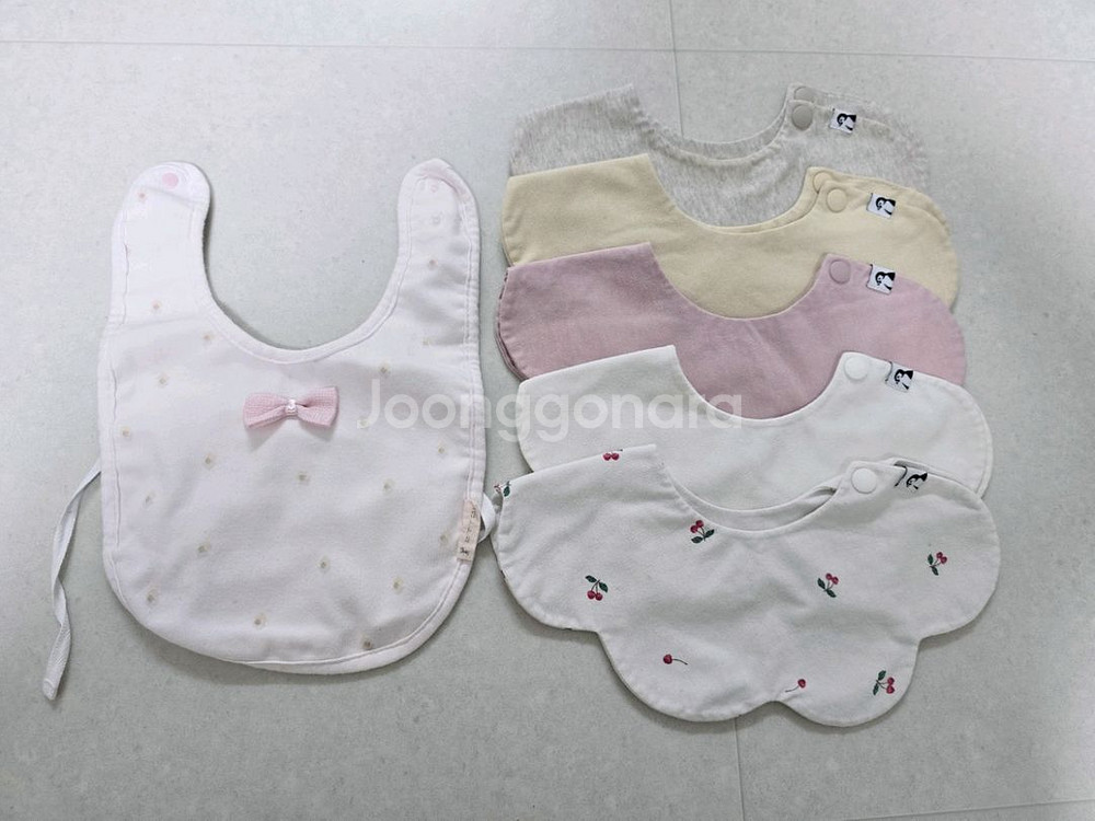 코니 턱받이 및 에뜨와 턱받이--0