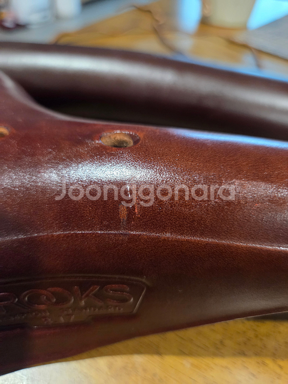 브롬톤에 잘어울리는 브룩스B17 자전거안장 탑튜브--1