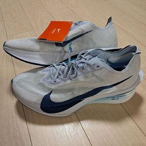 나이키 베이퍼플라이 4 새상품