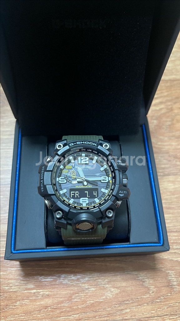 지샥 구머마 GWG-1000 카키 탱크 구머드마스터 쥐샥 전파수신 터프솔라 추가벨베젤, 보증서 O 판매합니다.--0