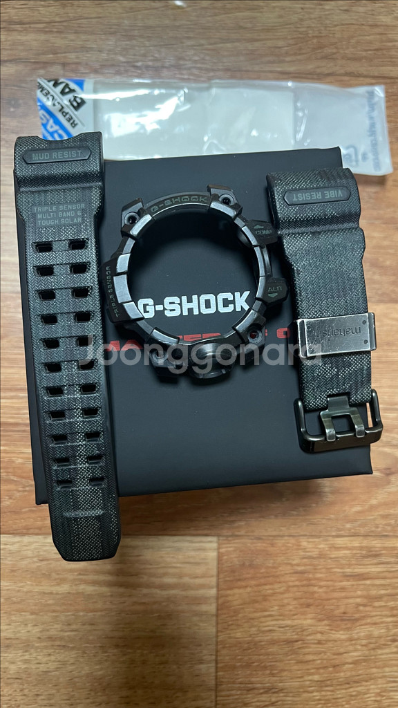 지샥 구머마 GWG-1000 카키 탱크 구머드마스터 쥐샥 전파수신 터프솔라 추가벨베젤, 보증서 O 판매합니다.--5