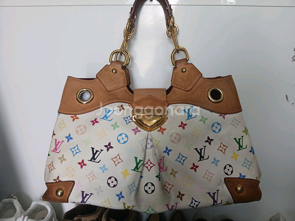 루이루이비통 정품 멀티 가방 사용감있어서 저럼 올립니다--1