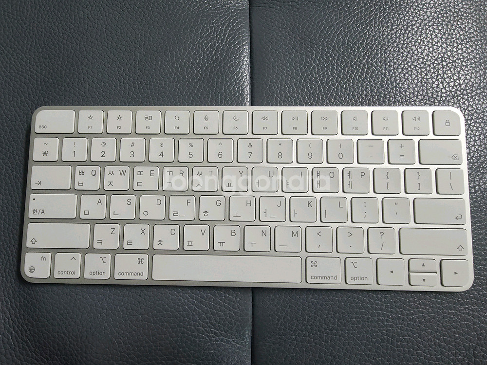 애플 매직키보드 a2450 & 매직마우스2 세트--1