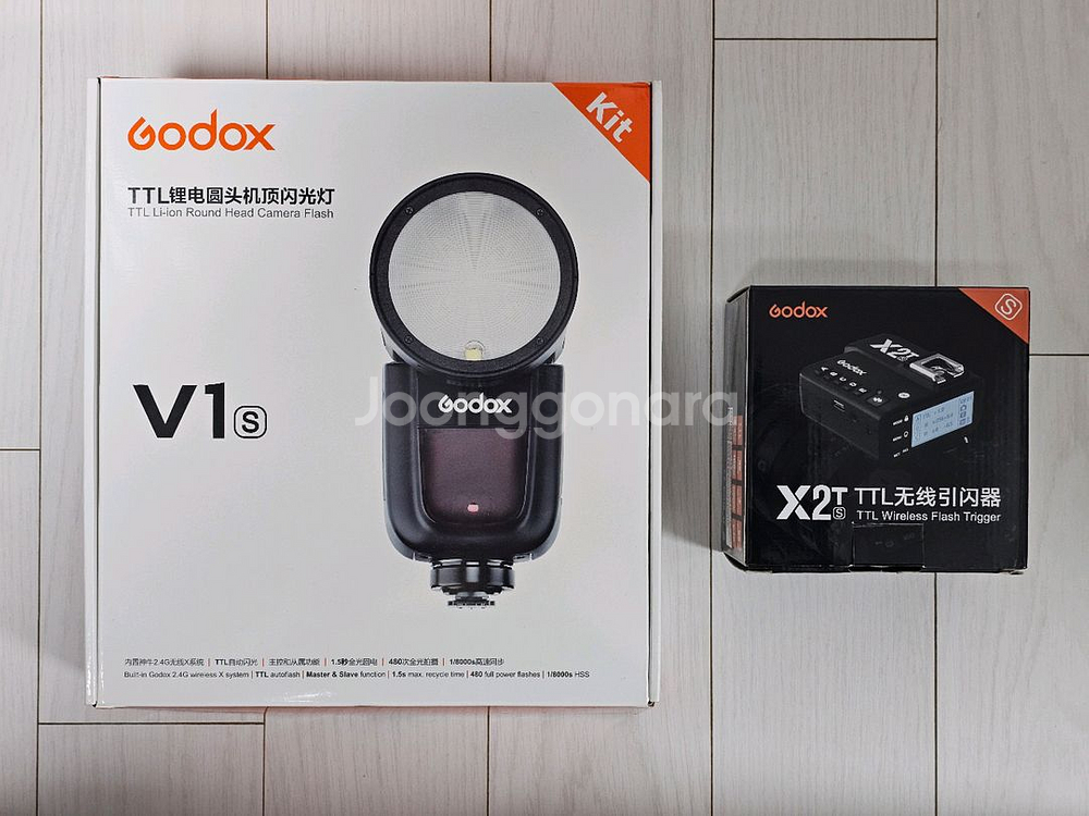 고독스 V1 플래시 + X2T 동조기 + 추가배터리 소니--0