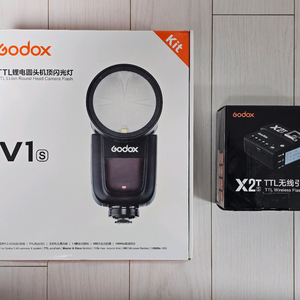 고독스 V1 플래시 + X2T 동조기 + 추가배터리 소니