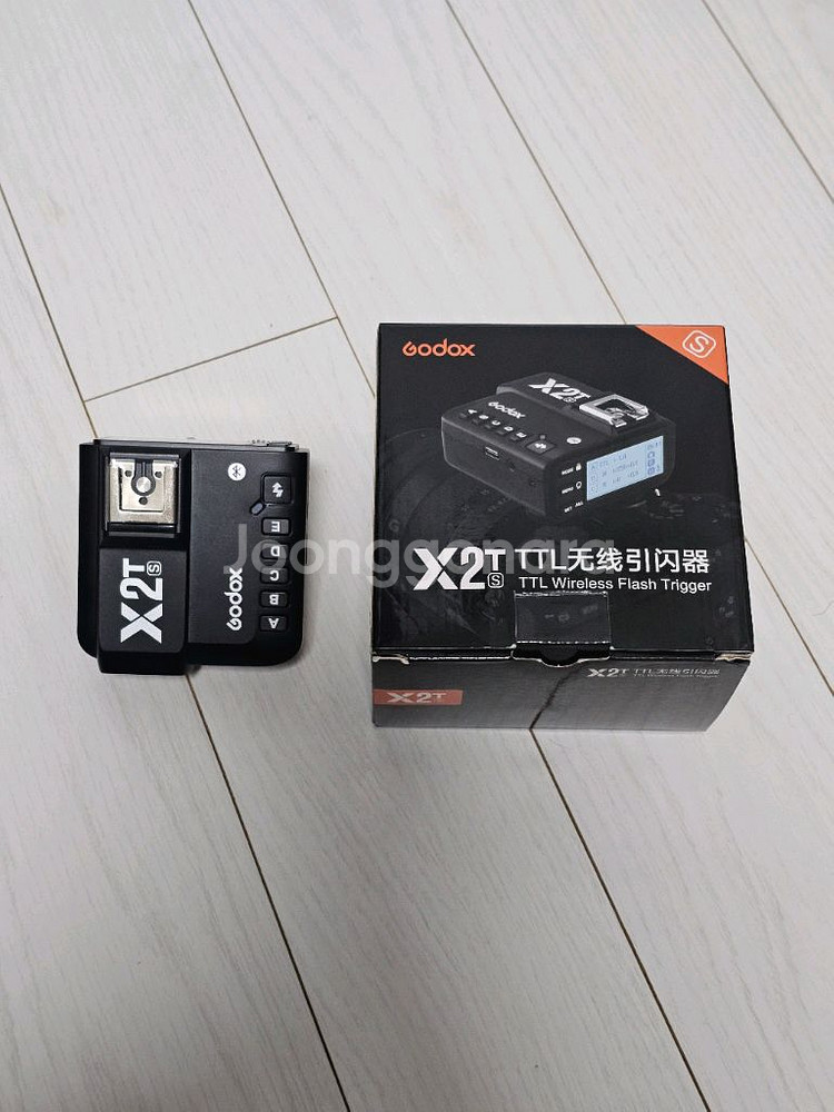 고독스 V1 플래시 + X2T 동조기 + 추가배터리 소니--6