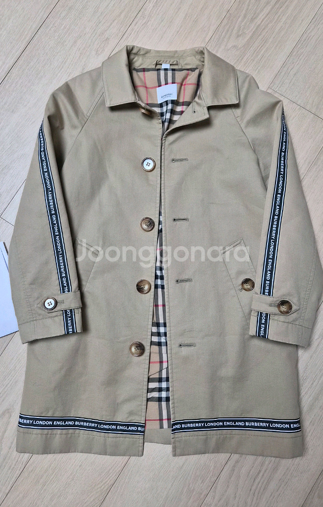 버버리 키즈 트렌치 코트 8Y--0