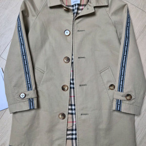 버버리 키즈 트렌치 코트 8Y