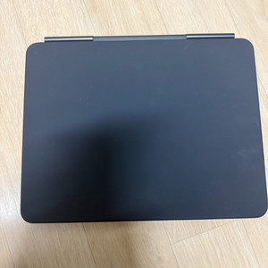 아이패드 프로 m4 13 256(wifi+셀룰러)+ 매직키보드+애플펜슬프로 팝니다