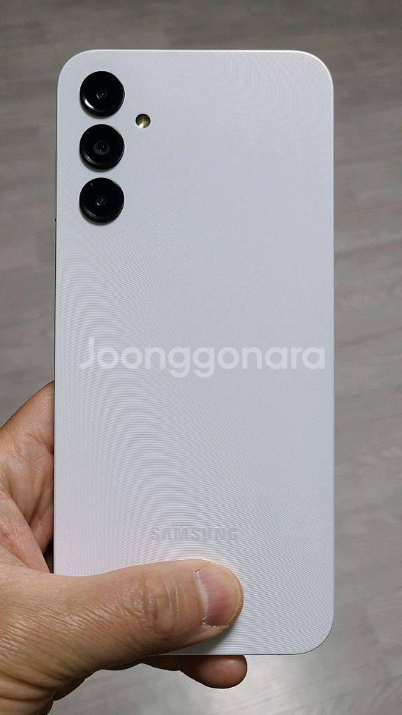 갤럭시 점프3 화이트 128GB A급 싸게 팝니다.--1