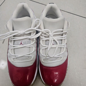 조던 11로우 체리