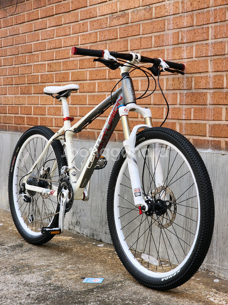 센츄리온 백파이어 800 MTB 자전거 팝니다--1