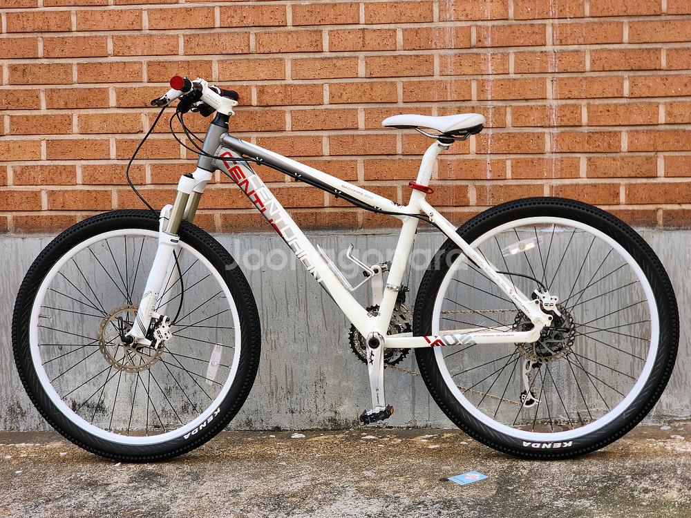 센츄리온 백파이어 800 MTB 자전거 팝니다--6