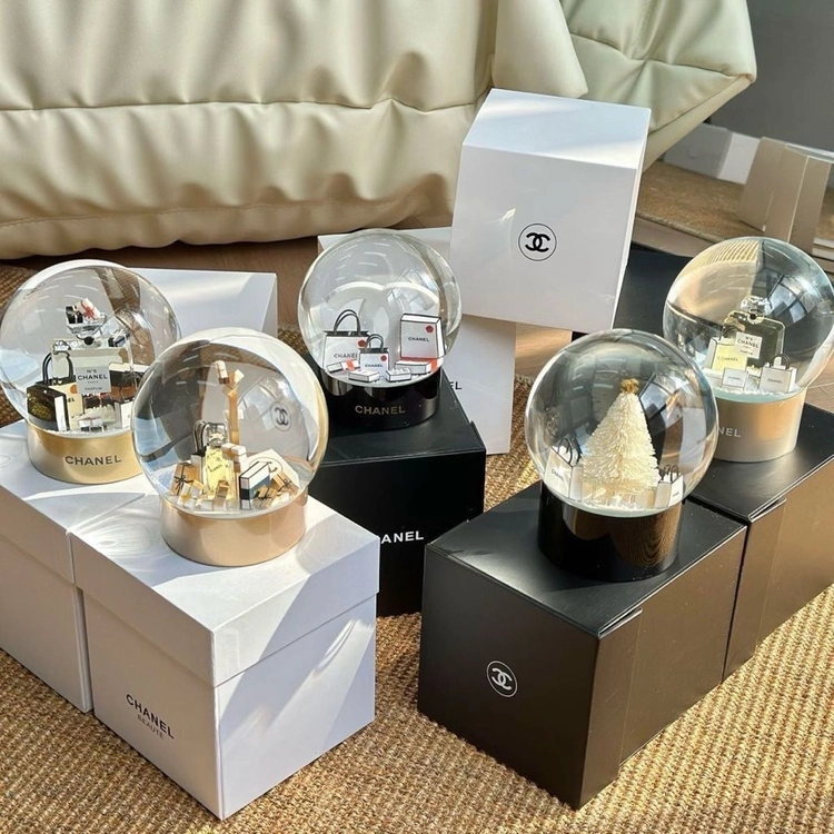 25년 스노우볼 이미지