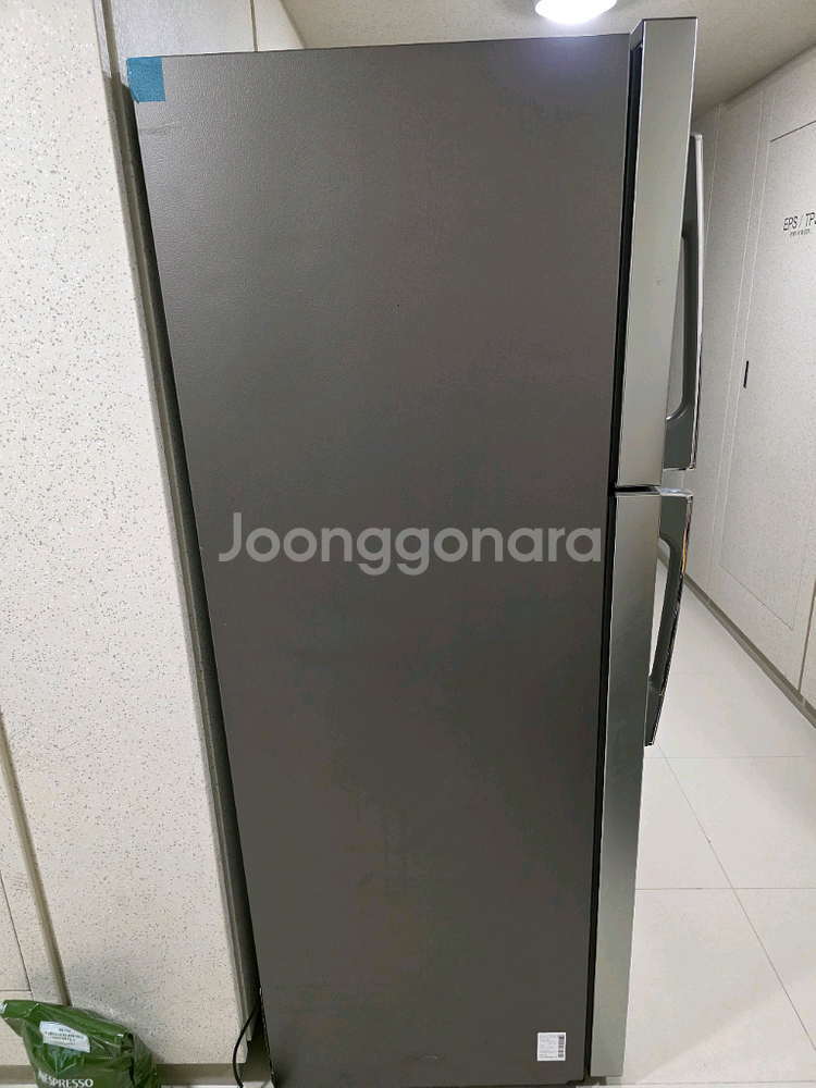 삼성 냉장고 RT62A7042SL 모델 판매합니다- 에너지 소비 효율은 3등급입니다- 월간 소비전력은 43.0 kW--8