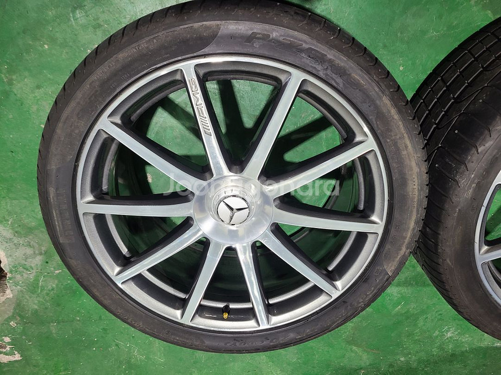 벤츠 S클래스 W222 S63 20인치 휠타이어 팝니다--3