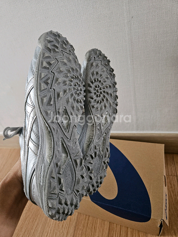 아식스 C3 FF TF 풋살화 실버 245mm--3