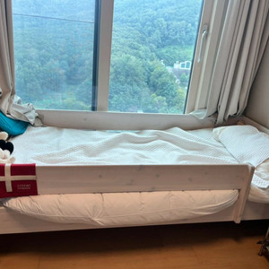 니스툴그로우 스틴스 원목 어린이 침대 판매