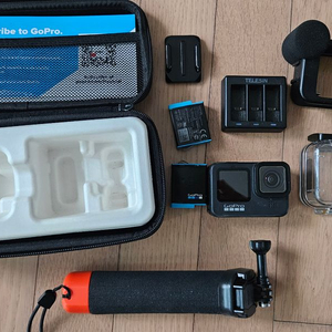 고프로9 배터리 두 개 미디어모듈 부력셀카봉