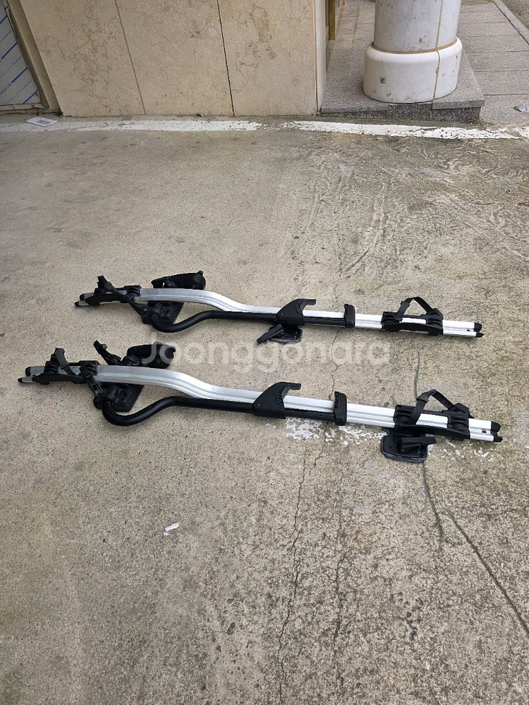 툴레 598자전거 캐리어 2개 팝니다--1