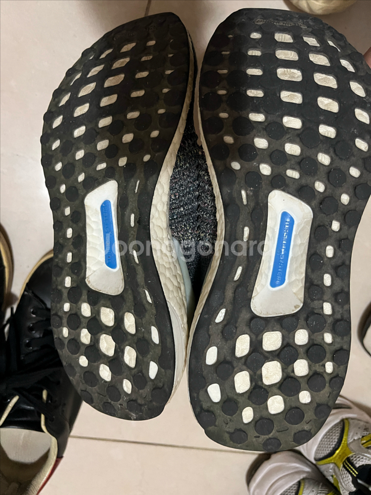 운동화 225~245 (아디다스 울트라부스트, 나이키 애어맥스, 이자벨마랑, 뉴발란스 327등) 나눔포함--4