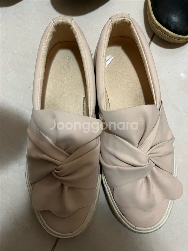 운동화 225~245 (아디다스 울트라부스트, 나이키 애어맥스, 이자벨마랑, 뉴발란스 327등) 나눔포함--6