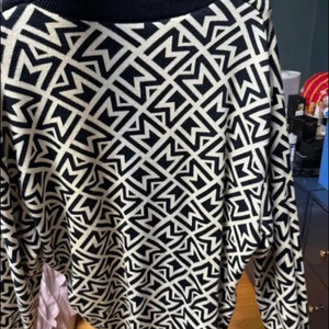 몽클레어 니트 스웨터