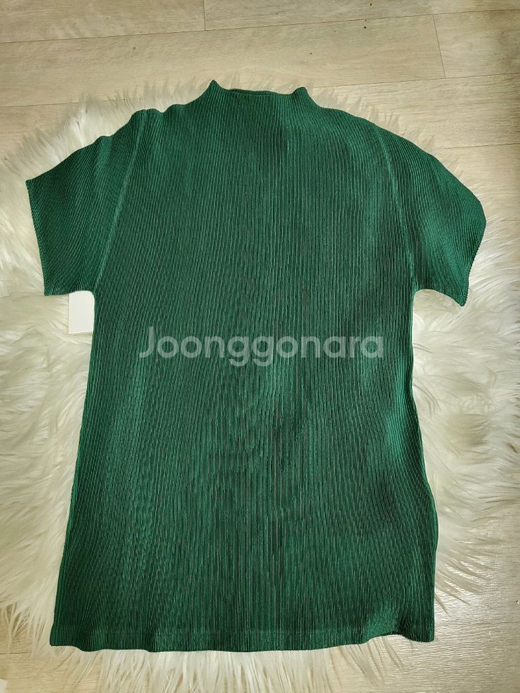 이세이미야케 플리츠플리즈 탑 6월 먼슬리 미스트 다크 그린 3사이즈--4