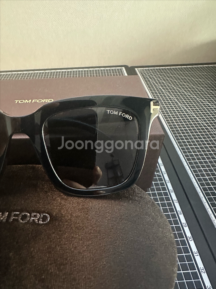 톰포드 선글라스 TF970-K 01A 모델 블랙--2