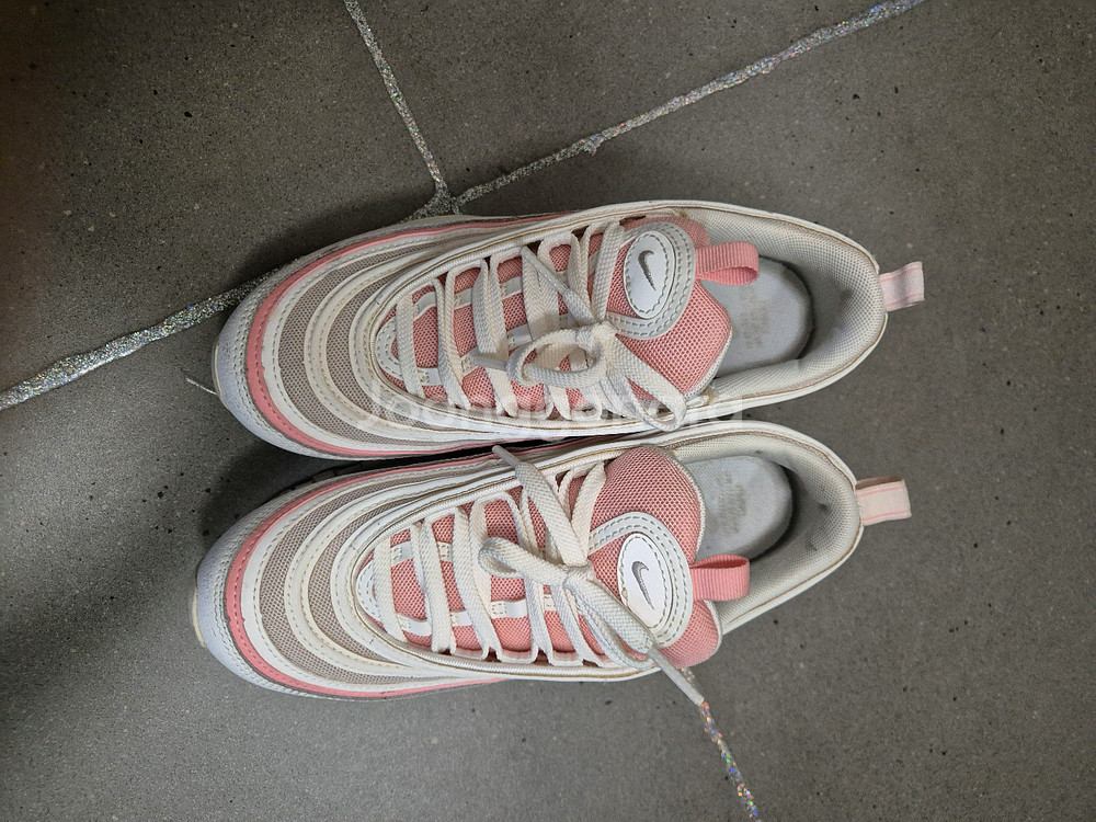 나이키운동화--0