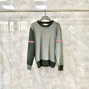 [톰;브라운] 새상품 / 니트 / 4 (약 105 사이즈)