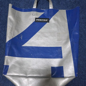 프라이탁 마이애미 파란색 가방 판매