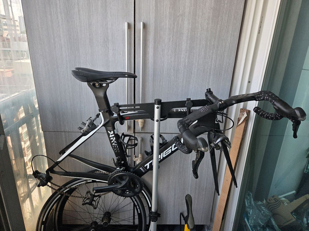 기함급 로드바이크, 트리곤 다크니스 R 반차 이미지