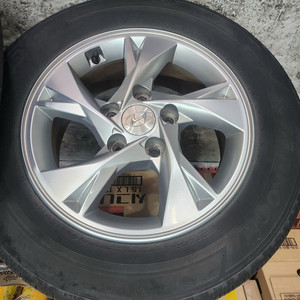 아반테 cn7 15인치 순정 휠타이어 세트