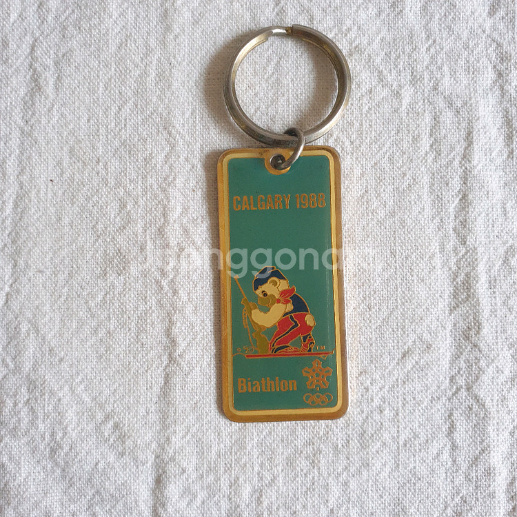 캐나다 캘거리 올림픽 바이애슬론 기념 열쇠고리 크로스컨트리 사격 키링--1