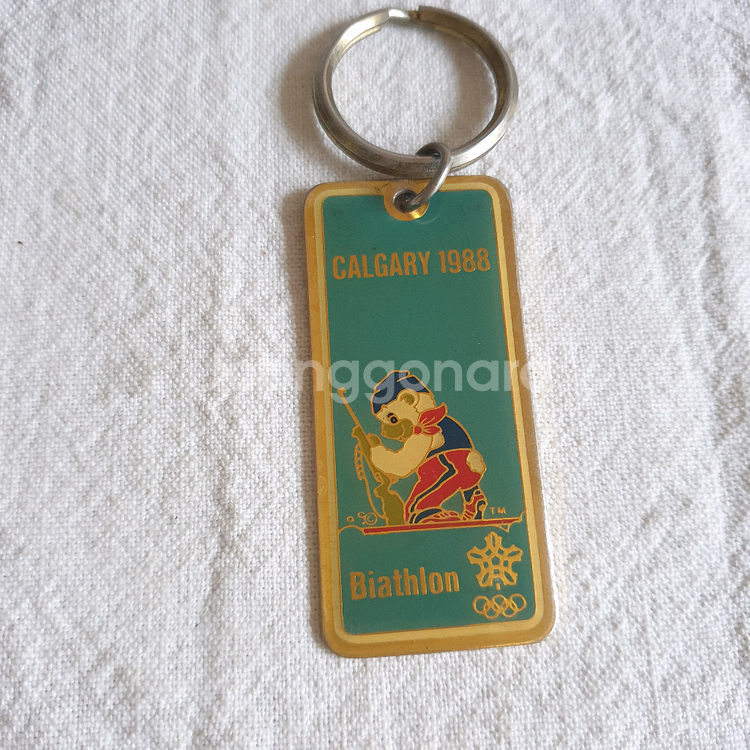 캐나다 캘거리 올림픽 바이애슬론 기념 열쇠고리 크로스컨트리 사격 키링--0