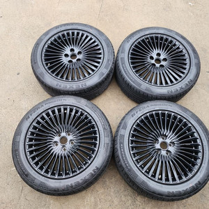 제네시스G90 18인치 신품급 블랙휠 순정휠 중고휠타이어 / K9 에쿠스 EQ900